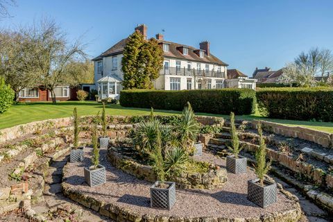 Ehemaliges Jagdschloss aus den 1920er Jahren in Leicestershire zu verkaufen