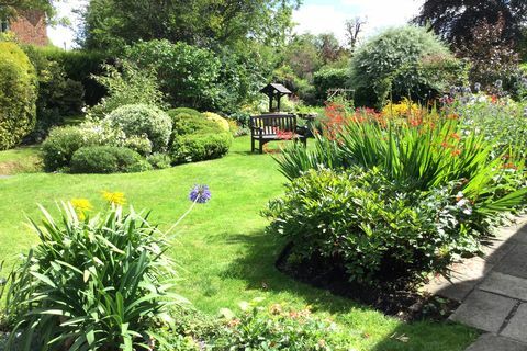 strohgedecktes Häuschen zum Verkauf in Oxfordshire schönen Gärten