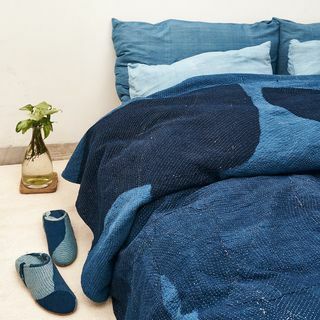 Kantha Steppdecke - Indigo