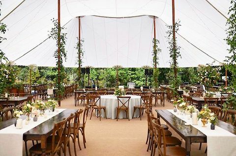 eine Hochzeit zu Hause, die von immer mehr Hochzeiten und Veranstaltungen veranstaltet wird