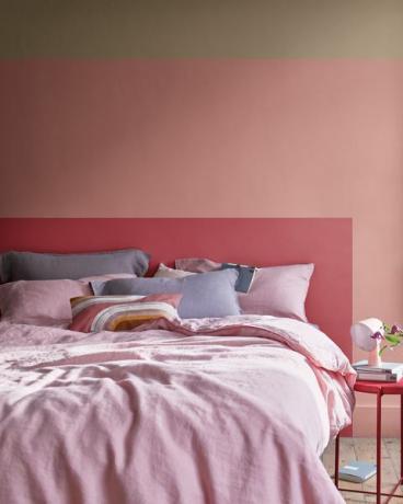 Schlafzimmer mit rosa Farbe von dulux