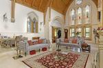 Die umgebaute Johanneskirche in Letty Green, Hertfordshire, kann jetzt gemietet werden