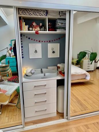 Babyecke im Schrank