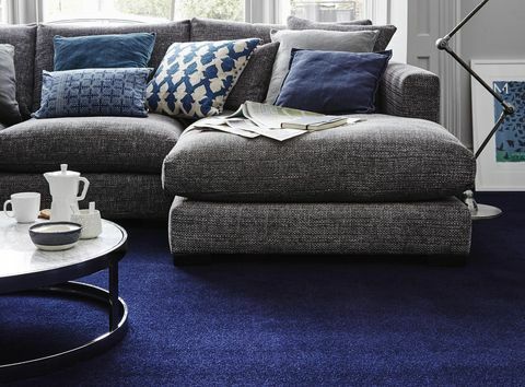 blauer teppich haus schöne palette bei carpetright