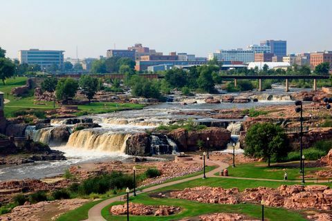 Falls Park in der Innenstadt von Sioux Falls South Dakota