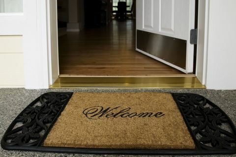 Willkommen Matte Eingang neue Haustür Holzboden sauber einladend