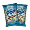 Dieses neue Popcorn wird mit M & Ms Minis für den ultimativen süßen und salzigen Snack hergestellt