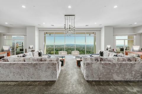 Matthew Perrys Los Angeles Penthouse