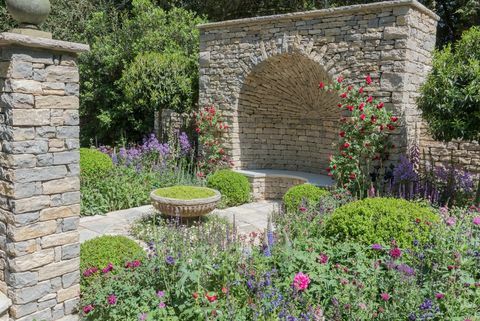 The Claims Guys: Ein sehr englischer Garten, entworfen von Janine Crimmins - Artisan Garden - Chelsea Flower Show 2018