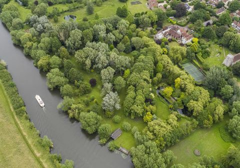 Das ehemalige Landhaus von Michael Caine steht in Oxfordshire zum Verkauf