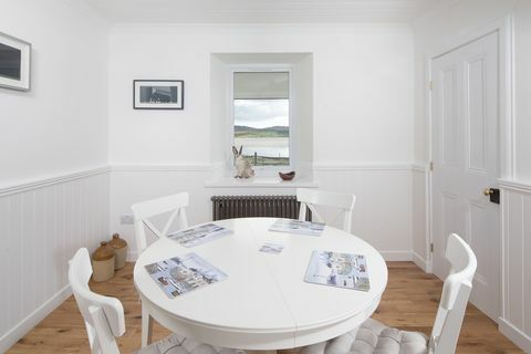 Das Cottage steht zum Verkauf auf der abgelegenen schottischen Insel Isle of Harris
