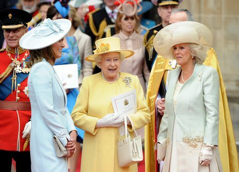 Die Königin mit Carole Middleton und der Herzogin von Cornwall bei der Hochzeit von William und Kate