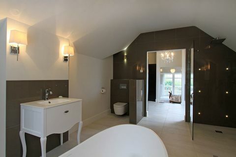 Reve House - Finde den Ball Wettbewerb - Reading - ensuite