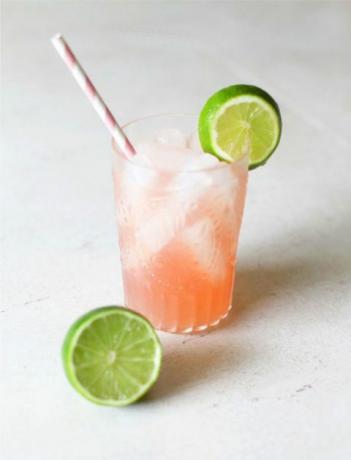 rosafarbene Limonade Margarita