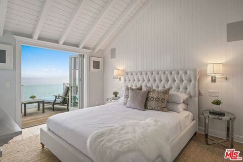 das schlafzimmer von judy garlands ehemaligem zuhause in malibu