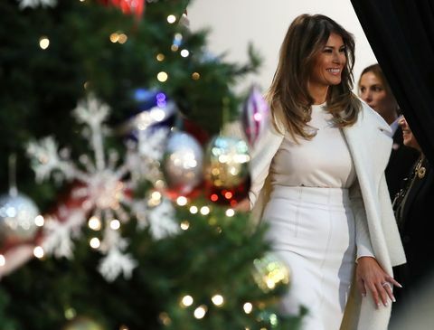 Melania Trump liest den Patienten im DC-Kinderkrankenhaus eine Weihnachtsgeschichte vor