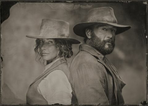 abgebildete Glaubenshügel als Margaret und Tim Mcgraw als James of the Paramount Originalserie 1883 Foto Cr Sarah Coulterparamount © 2021 cbs interactive alle Rechte vorbehalten