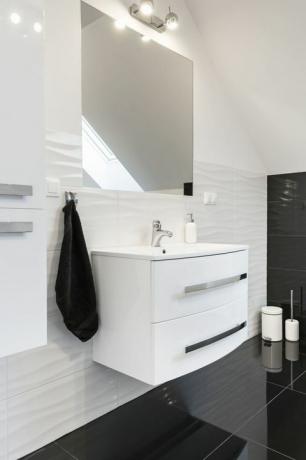Modernes Design, komfortables Badezimmer