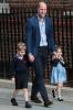 Prinzessin Charlotte kann sich nicht mit Kate Middleton Prince William zusammensetzen, während sie die königliche Familie besucht