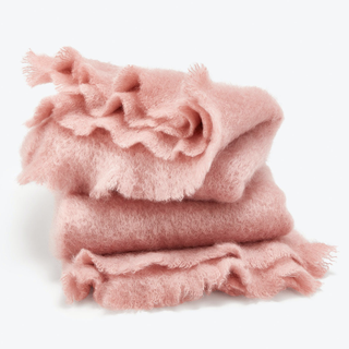 Pfingstrose Pink Mohair Throw