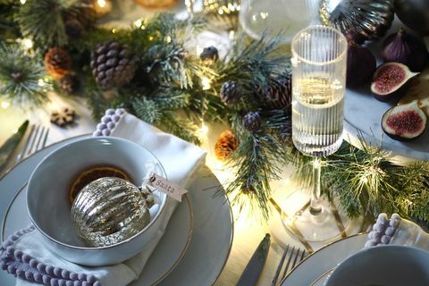 Styling-Tipps für den weihnachtlichen Tablescaping