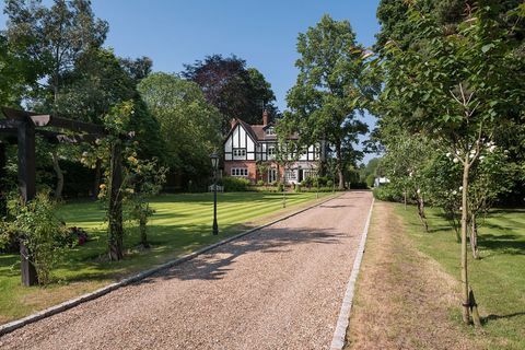 Toad Hall - Riversdale - Bourne End - Fahrt - Savills