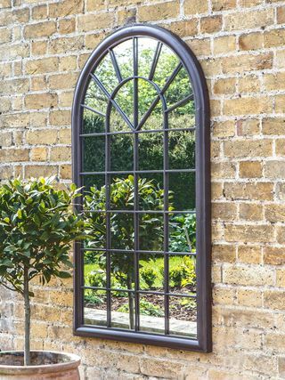 Fura Outdoor Gartenwand Fenster Stil gewölbten Spiegel