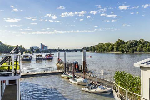 Platz im Freien - Hausboot zum Verkauf in Wandsworth